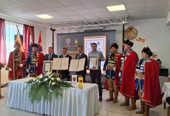 Potpisana Povelja o prijateljstvu i suradnji između Općine Sveti Petar Orehovec i Sveti Petar u Šumi